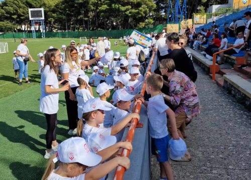 Fotografija 4 - Olimpijada dječjih vrtića na Šubićevcu okupila petstotinjak mališana