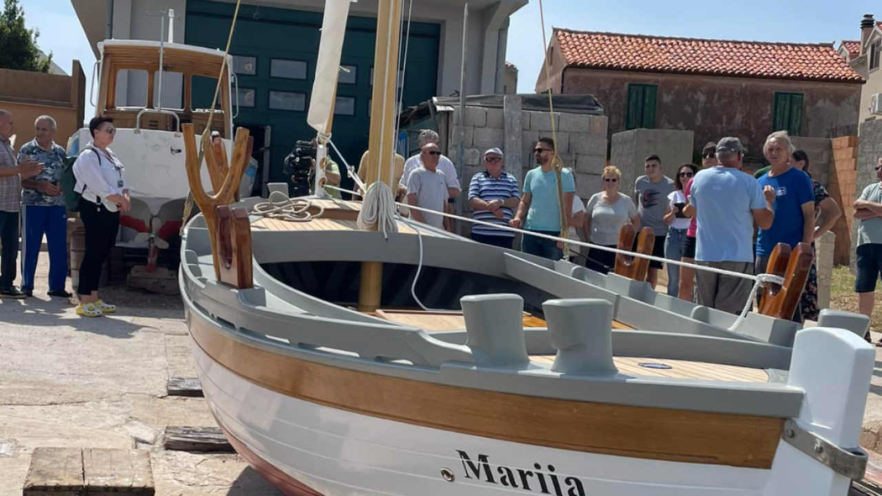 Betinski kalafat Ante Fržop obnovio stogodišnji guc