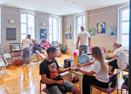 Crveni križ objavio raspored dobrovoljnog darivanja krvi za svibanj