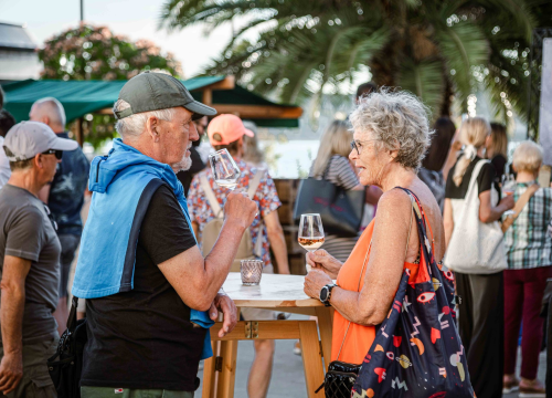 Fotografija 28 - Zbog jednog skladnog para trg ispred Županije i ove je godine pun