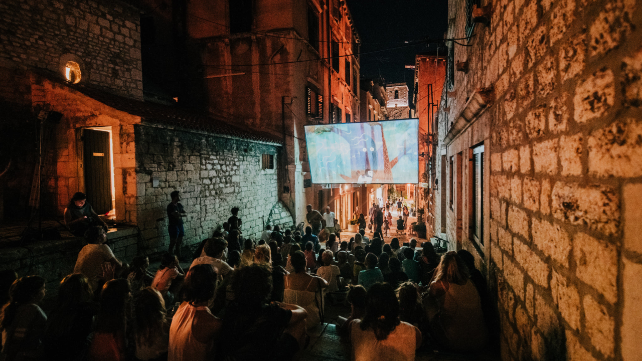 Danas na MDF-u: Od facepaintinga do cirkusa, kazališta i filma pod zvijezdama