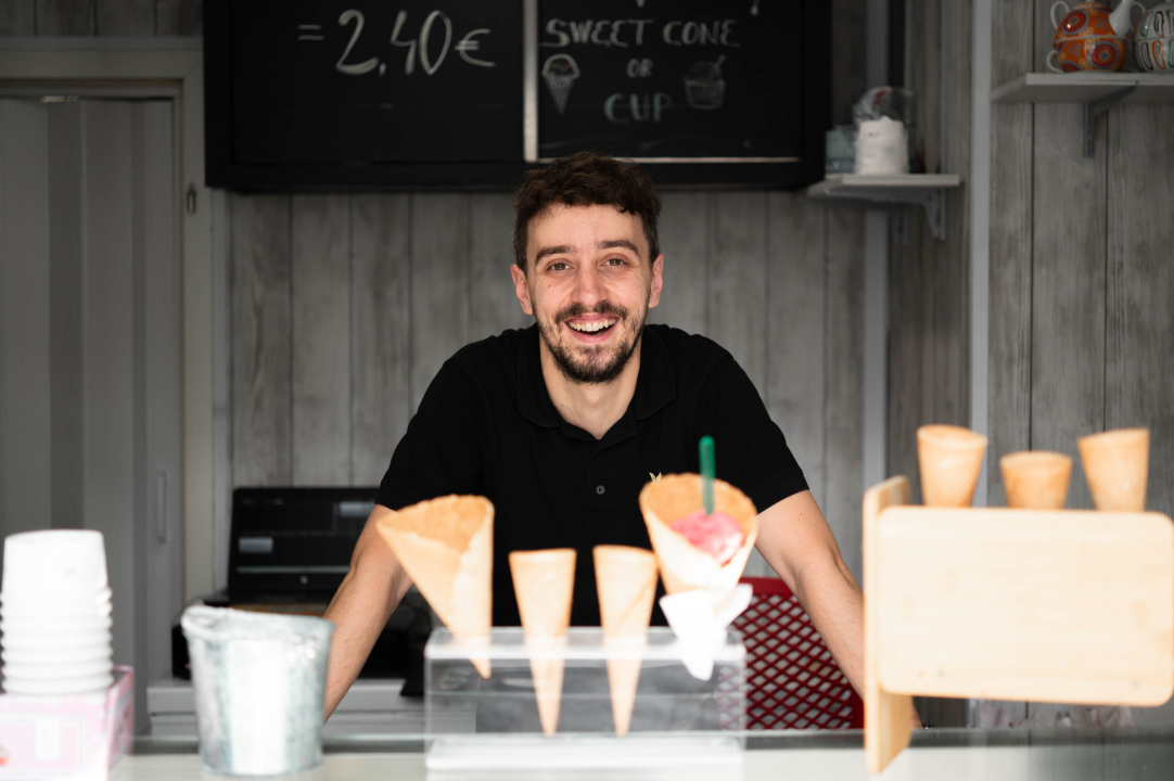 Kugla sladoleda za samo jedan euro u B059 na šibenskoj rivi!