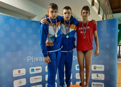 Teo Macura srebrni na prvenstvu početnika, Niko i Josip Silov odlični u tijesnoj utrci na otvorenom