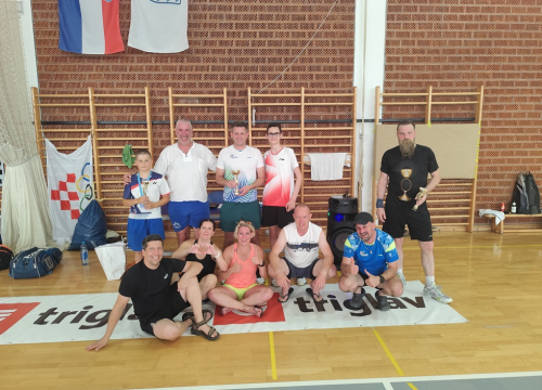 Tradicionalni murterski turnir u badmintonu i ove godine okupio 90 igrača