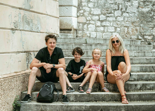 Fotografija 2 - Čim padne žega turisti preplave šibenske kale, a novinari idu po reportažu. Tako smo i mi...