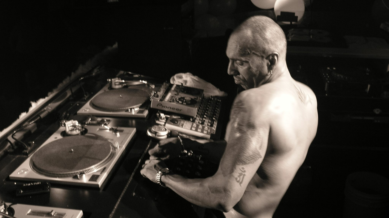 Legendarni David Morales vraća se ovo ljeto u Auroru