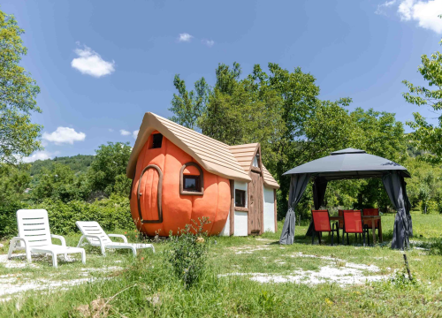 Fotografija 3 - Britanski Daily Mail bajkovito selo u Rupama nazvao 'najslađim mjestom ikad'