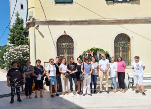 U Skradinu zaposleno 13 žena koje će brinuti o starijima i bolesnima