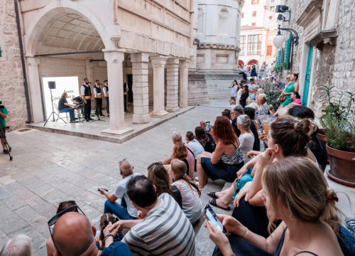 Fotografija 13 - Šibenik je dva dana pjevao njegove pjesme: 'Arsen je dio svačijeg odrastanja'