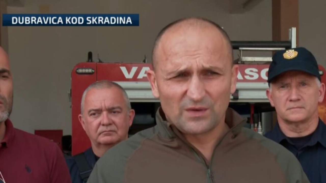 Ministar Anušić u Dubravicama: 'Ovo se sigurno neće završiti danas'
