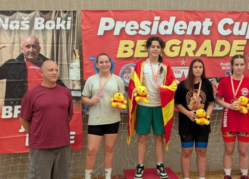 Hrvačice Šibenika do četiri medalje na turniru u Beogradu