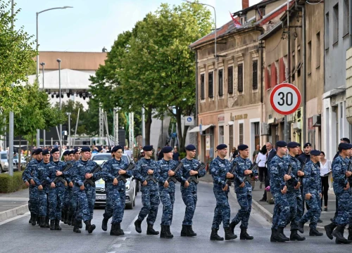 Fotografija 9 - Svečanost na Kninskoj tvrđavi: Vijore se hrvatski barjaci u znak Dana pobjede
