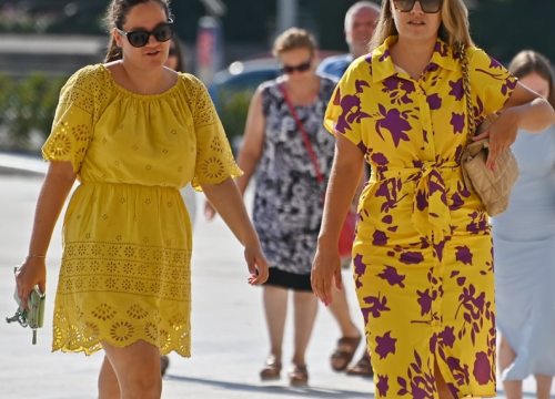 Fotografija 8 - Lagani materijali i ludi uzorci: Evo što se po Šibeniku sve nosilo ovih dana