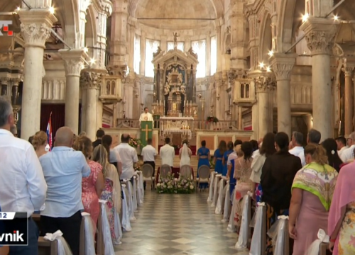 Fotografija 2 - Doputovali iz Toronta kako bi sudbonosno 'Da' izrekli u Šibeniku