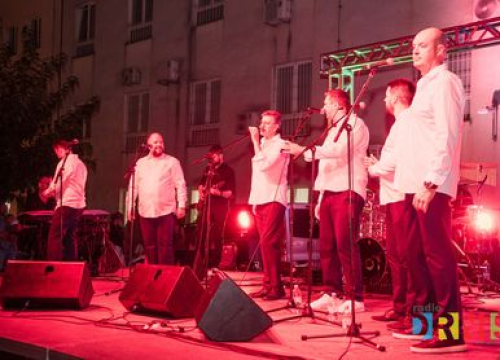 Fotografija 3 - Drniška fešta: Drnišani i njihovi gosti feštali na koncertu Rišpeta