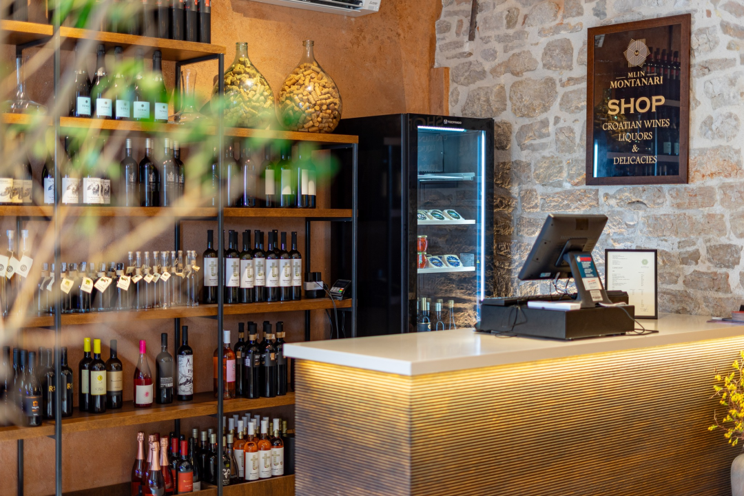 Prepustite se ugodnim trenucima na terasi Mlina Montanari