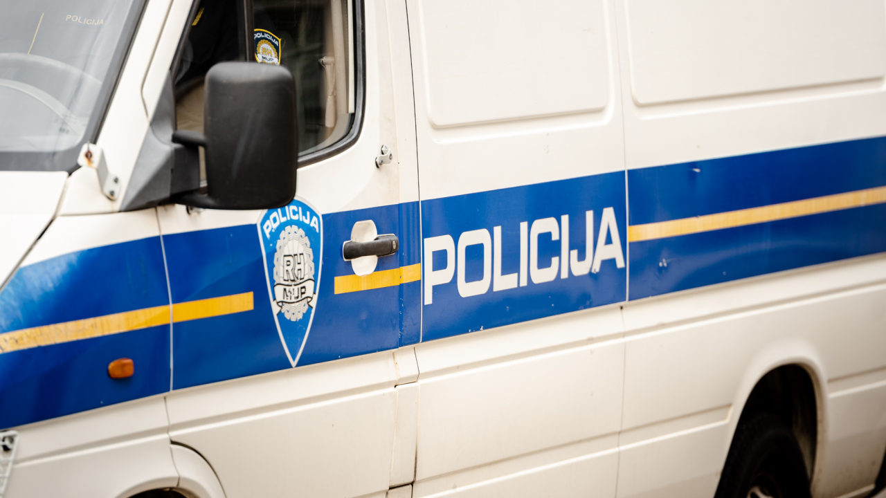 Proteklog tjedna na šibenskom području 21 prometna nesreća: Policija ispisala 469 kazni