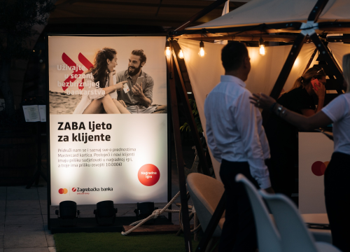 Fotografija 2 - Banka na otvorenom oduševila Šibenčane, posjetitelji dobili priliku za osvajanje 10.000 eura