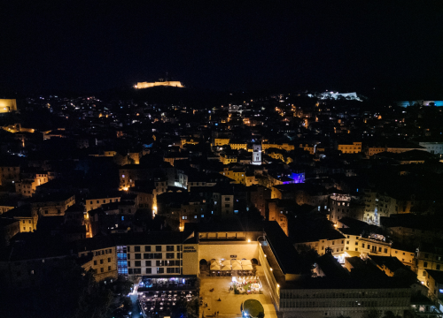 Fotografija 5 - Banka na otvorenom oduševila Šibenčane, posjetitelji dobili priliku za osvajanje 10.000 eura