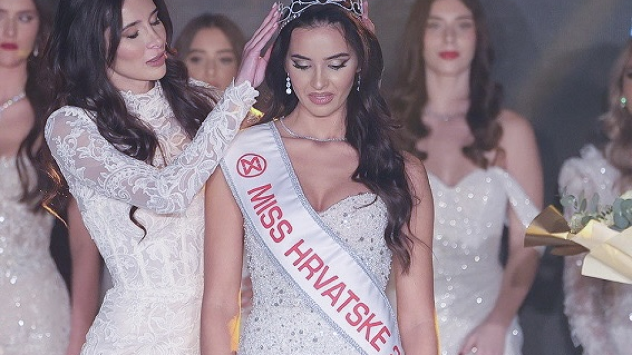 Osam djevojaka natječe se za titulu miss Šibensko-kninske županije