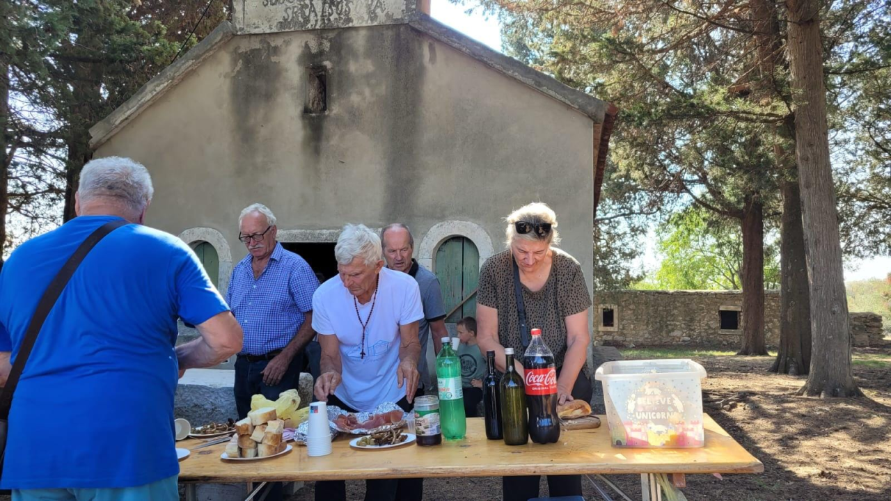 Župljani Vodica proslavili blagdan Mučeništva sv. Ivana Krstitelja