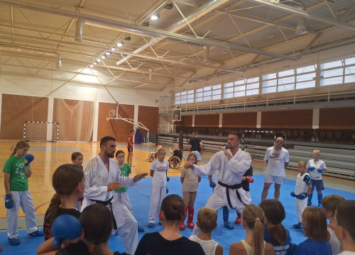 Fotografija 4 - Prvi karate i parakarate kamp održan u Murteru: 'Nadamo se da je ovo tek početak jedne nove tradicije'