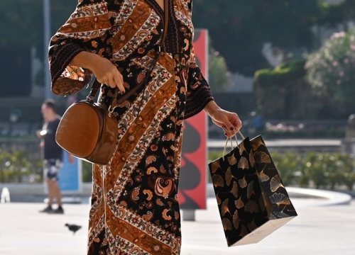 Fotografija 9 - Šarene haljine i trendi komadi zavladali Šibenikom