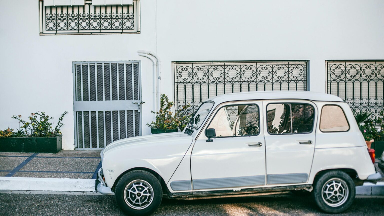 Postoji grad u kojem su dozvoljeni samo bijeli automobili, a ako su prljavi slijede kazne