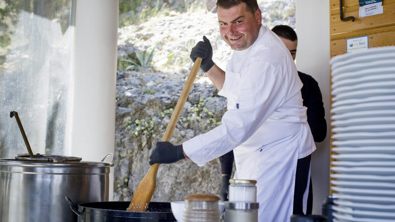 Rižot koji se po izvornom receptu kuha samo u jednom mjestu na svijetu