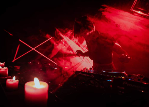 Fotografija 2 - Odlična zabava u Tunelu sinoć s ljudima iz SHIP-a i njihovim uzvanicima iz cijeloga svijeta