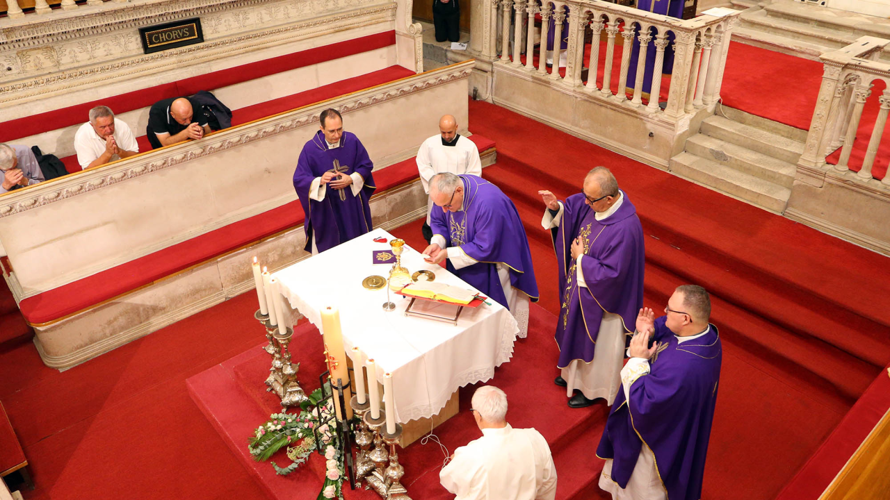 Održana euharistija povodom 28. obiljetnice smrti šibenskog biskupa Badurine