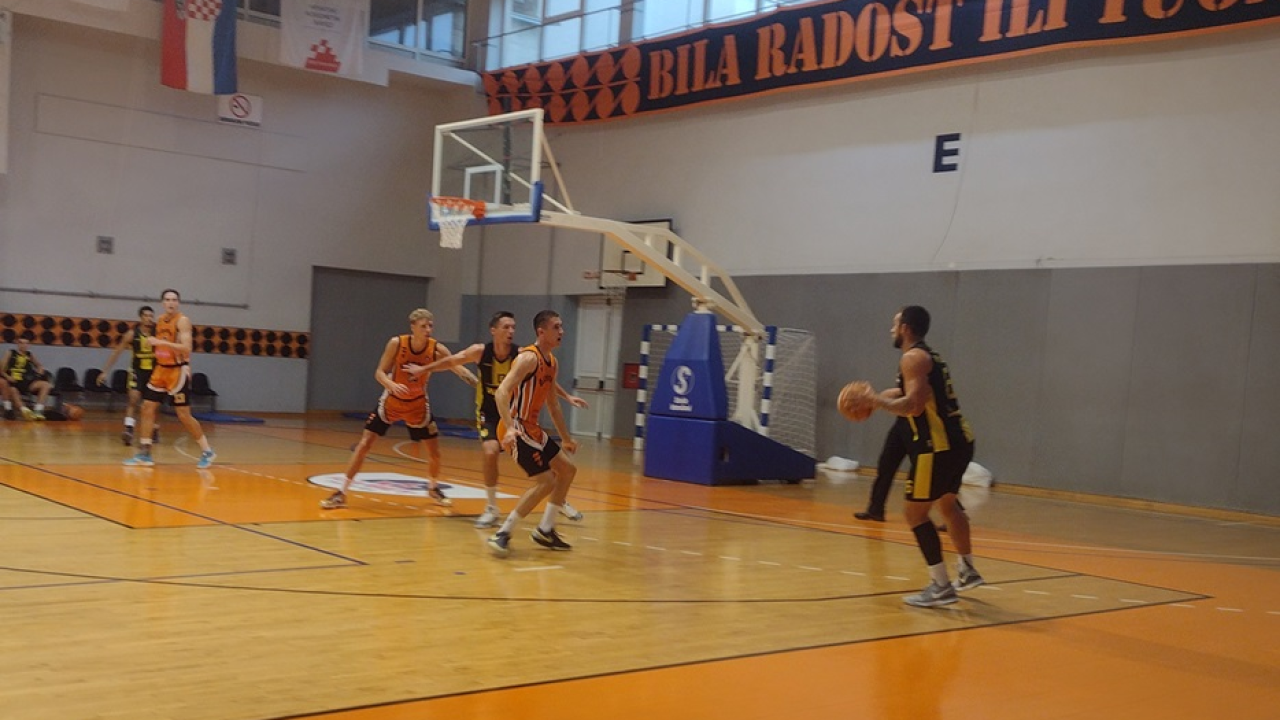 Šibenka uvjerljiva protiv Posušja u prijateljskom susretu, zaigrali i Jure Zeljak i Josip Borna Kronja