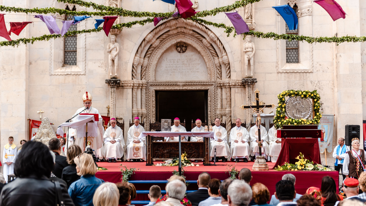 Donosimo program proslave blagdana sv. Mihovila u Šibeniku