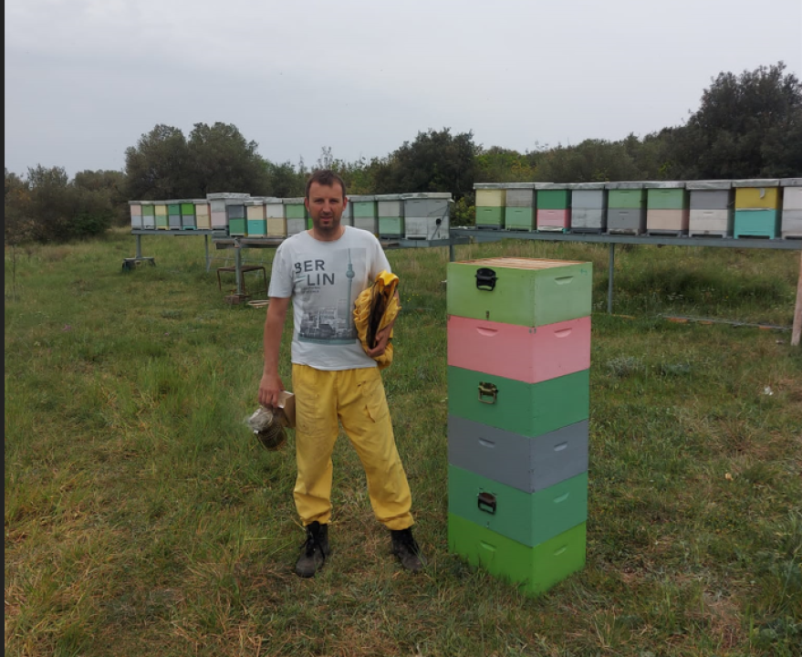 Krešimir je inženjer, ali i pčelar kojemu je hobi postao posao: 'U ovome ne smije biti matematičke računice'