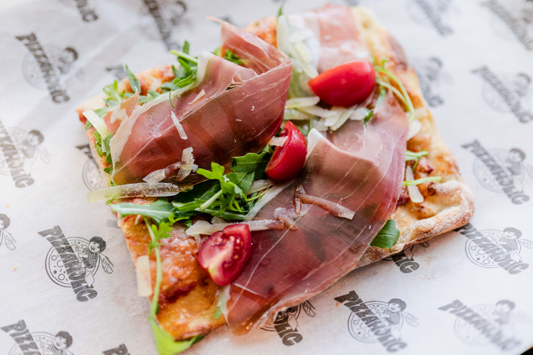 Posjetite Pizzaholic i uživajte u raznolikoj gastro ponudi!