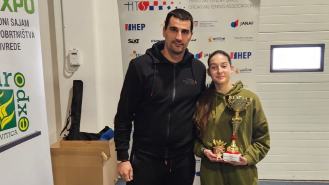 Počeo W75 ITF turnir tenisačica na Šubićevcu, Šibenčanka Nika Bumbak ispala u pretkolu