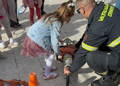 Fotografija 20 - U punoj spremi održana smotra operativnih snaga civilne zaštite Grada Drniša