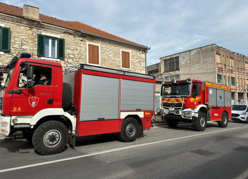 Fotografija 3 - U punoj spremi održana smotra operativnih snaga civilne zaštite Grada Drniša