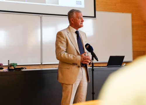 Fotografija 4 - Održan uvodni sat brucošima šibenskog Studija energetske učinkovitosti i obnovljivih izvora