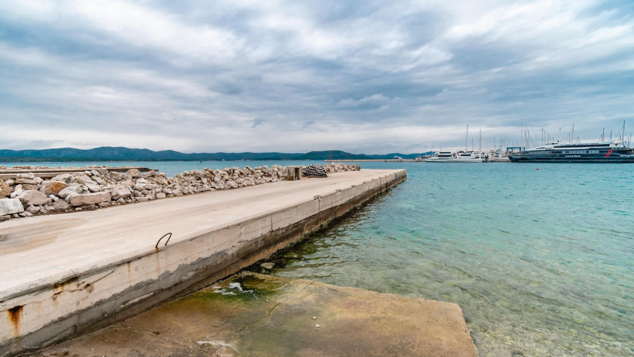 Nijemac na Murteru gradio u zaštićenom pojasu