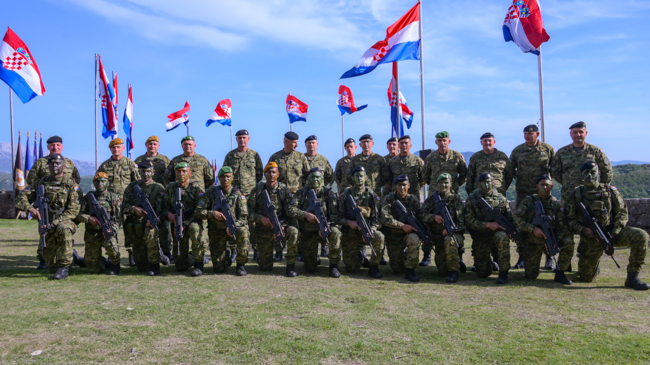 Novi vođe Hrvatske vojske završili hodnju do Knina dugu 88 kilometara