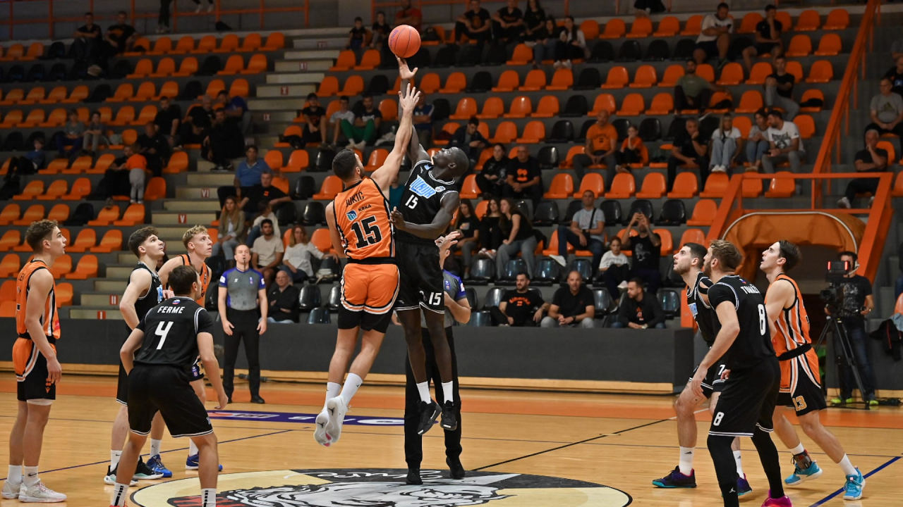 Ponekad je tužno, a večeras i ružno navijati za Šibenku