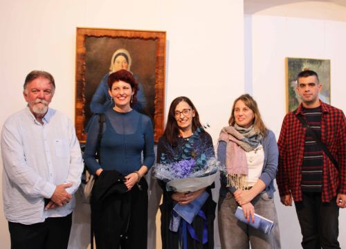 Fotografija 7 - U šibenskom muzeju otvorena izložba 'Plava - omiljena boja'