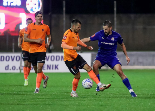 Ne bi dali gol da se igralo do sutra: Šibenik opet nemoćan protiv Dinama i još ga darivao