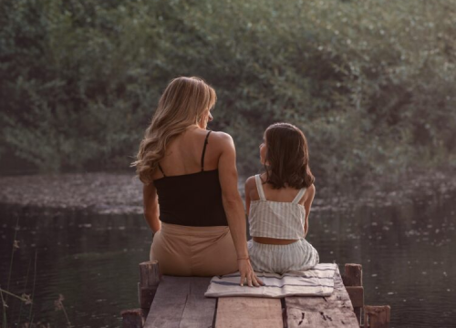 Telefonski razgovor s mamom smanjuje stres jednako kao i zagrljaj