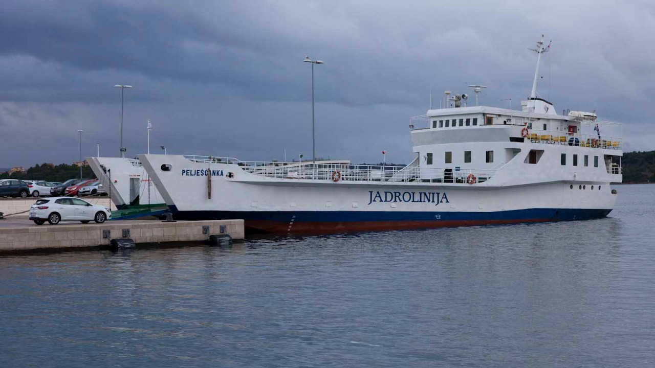 Brodske linije prema šibenskim otocima u prekidu