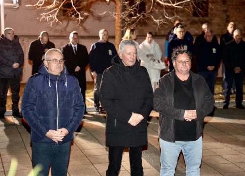 Fotografija 4 - Zaustavili zloglasni kninski korpus: Svečano obilježena 33. obljetnica 142. brigade HV-a