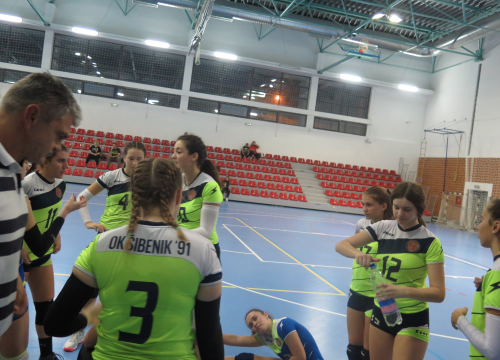 Odbojkašice Šibenika '91 uspješno startale sezonu, Vodice poražene