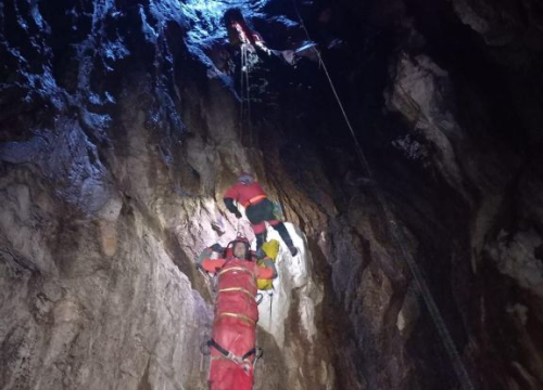 Fotografija 2 - Šibenski HGSS s kolegama iz BiH na zajedničkoj speleo vježbi pokazali visoki nivo spremnosti