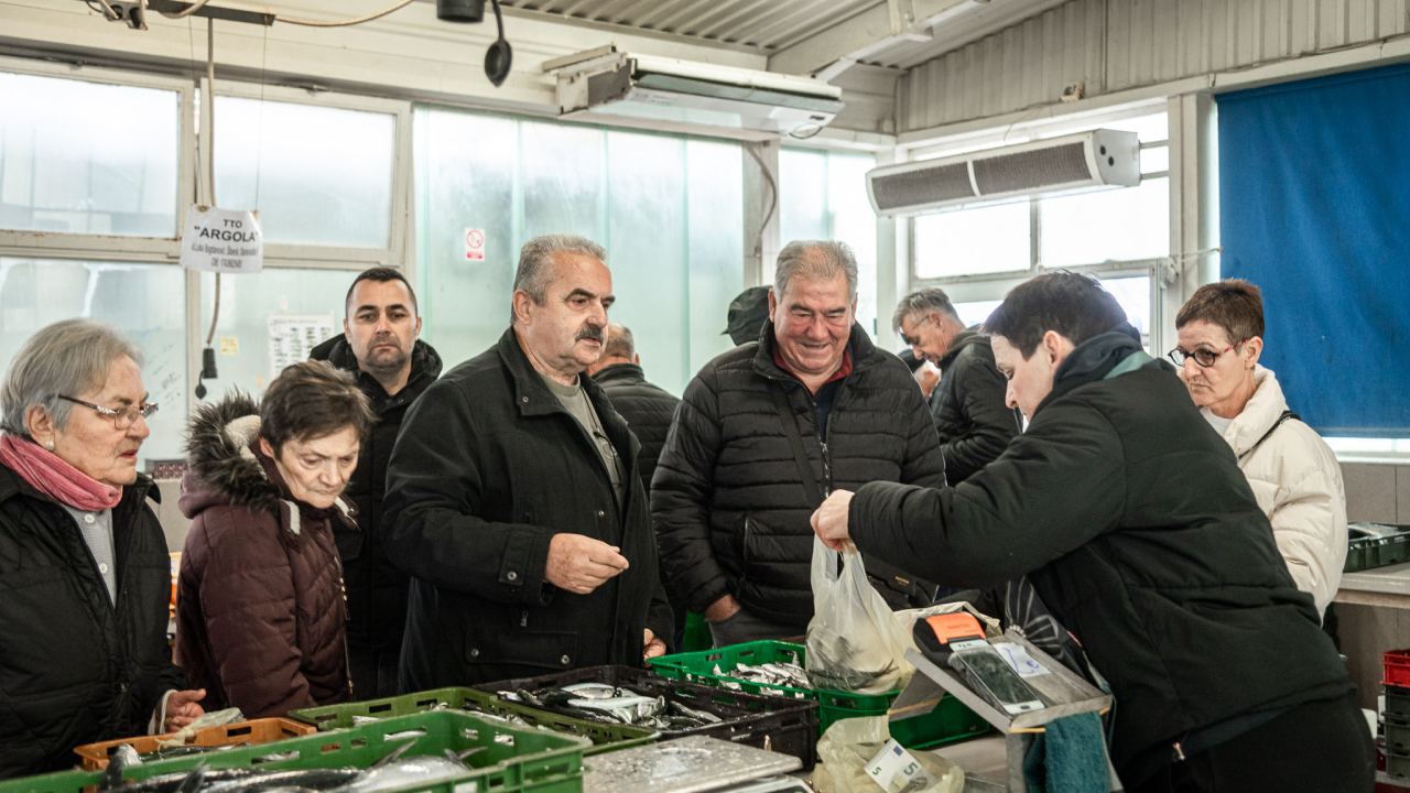 Svakodnevica šibenske peškarije: Uobičajena ponuda, uobičajeno prigovaranje